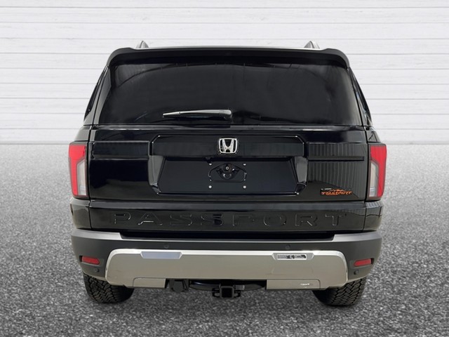 Honda Passport Vehicle Full-screen Gallery Image 04