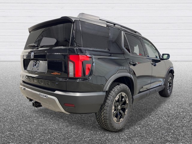 Honda Passport Vehicle Full-screen Gallery Image 07
