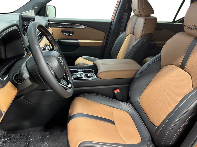 Honda Passport Vehicle Full-screen Gallery Image 13