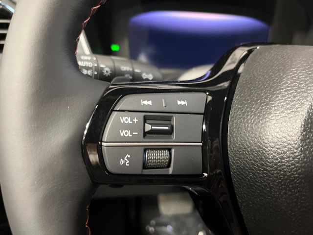 Honda Passport Vehicle Full-screen Gallery Image 18