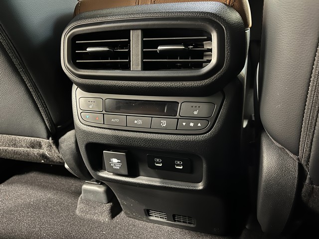 Honda Passport Vehicle Full-screen Gallery Image 26