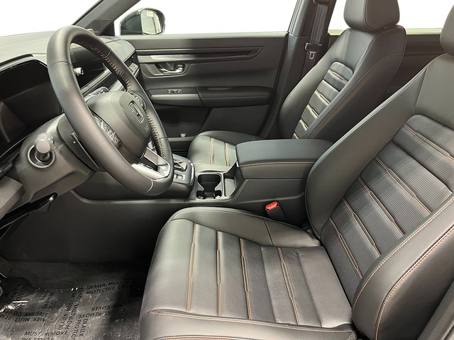 Honda CR-V Hybrid Vehicle Full-screen Gallery Image 13