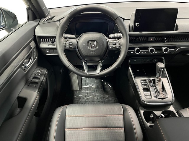 Honda CR-V Hybrid Vehicle Full-screen Gallery Image 17