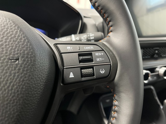 Honda CR-V Hybrid Vehicle Full-screen Gallery Image 19