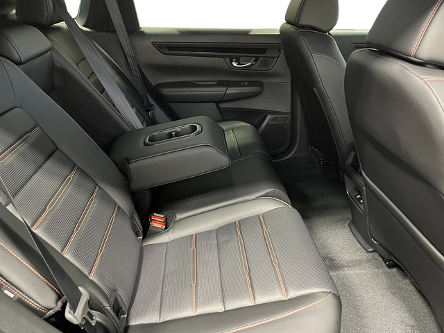 Honda CR-V Hybrid Vehicle Full-screen Gallery Image 28