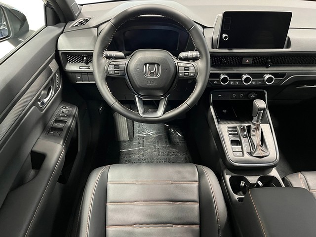 Honda CR-V Hybrid Vehicle Full-screen Gallery Image 17