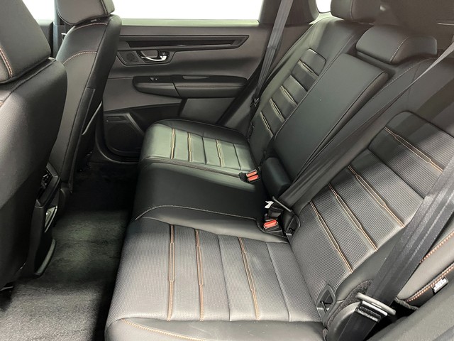 Honda CR-V Hybrid Vehicle Full-screen Gallery Image 25