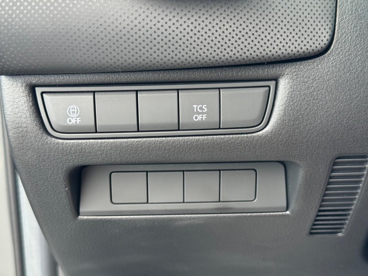 Mazda CX-50 Vehicle Full-screen Gallery Image 22