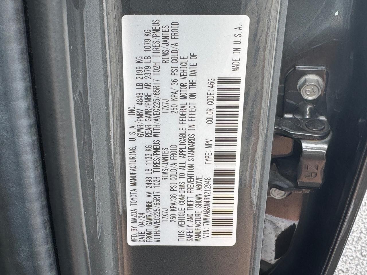 Mazda CX-50 Vehicle Full-screen Gallery Image 26