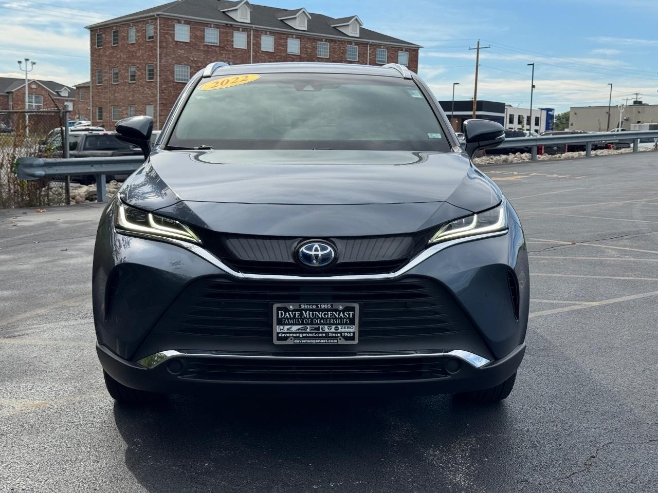 Toyota Venza Vehicle Full-screen Gallery Image 09