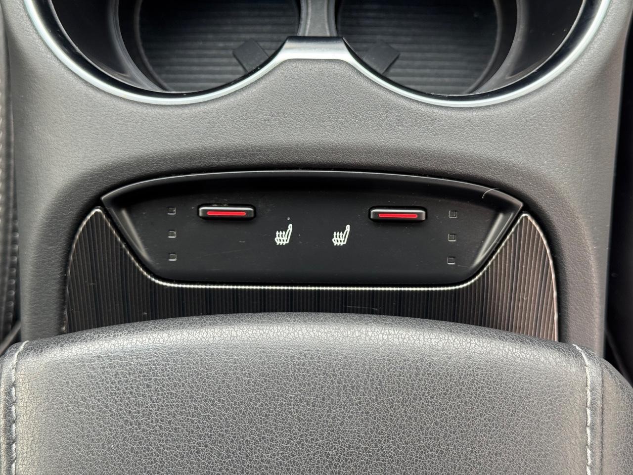 Toyota Venza Vehicle Full-screen Gallery Image 16