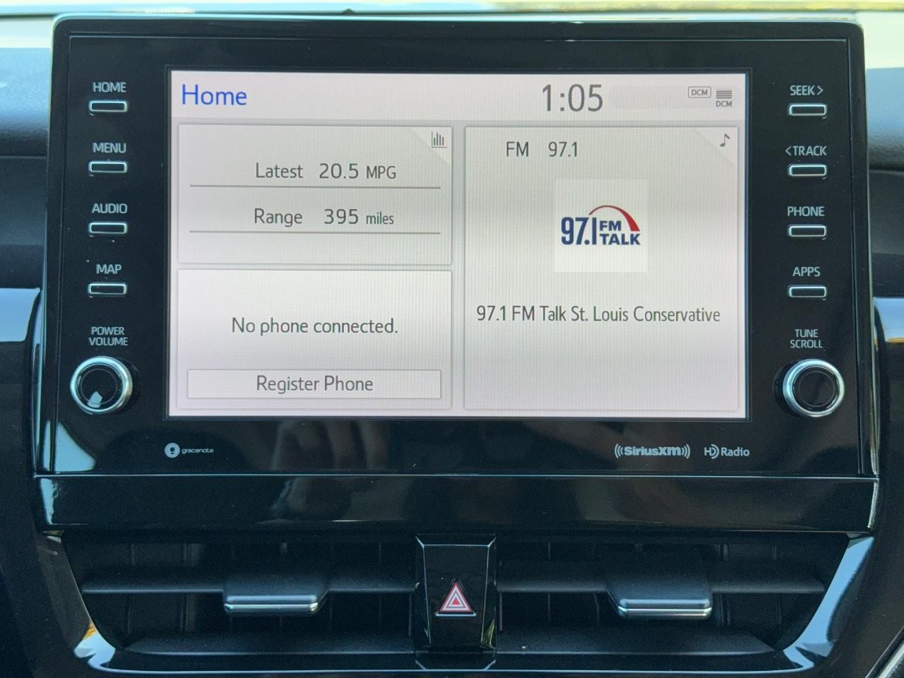 Toyota Camry Vehicle Full-screen Gallery Image 13