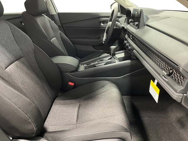 Honda Accord Sedan Vehicle Full-screen Gallery Image 26