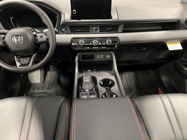 Honda Pilot Vehicle Full-screen Gallery Image 14