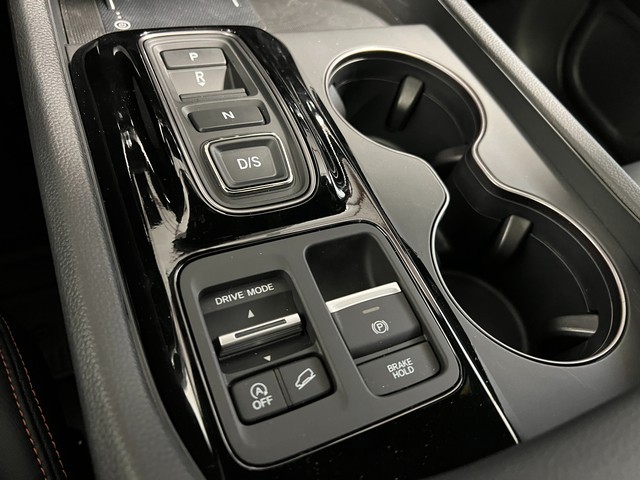 Honda Pilot Vehicle Full-screen Gallery Image 18