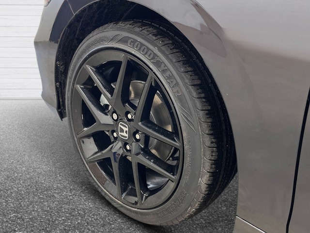 Honda Civic Sedan Hybrid Vehicle Full-screen Gallery Image 11