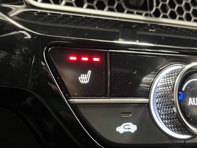 Honda Civic Sedan Hybrid Vehicle Full-screen Gallery Image 19