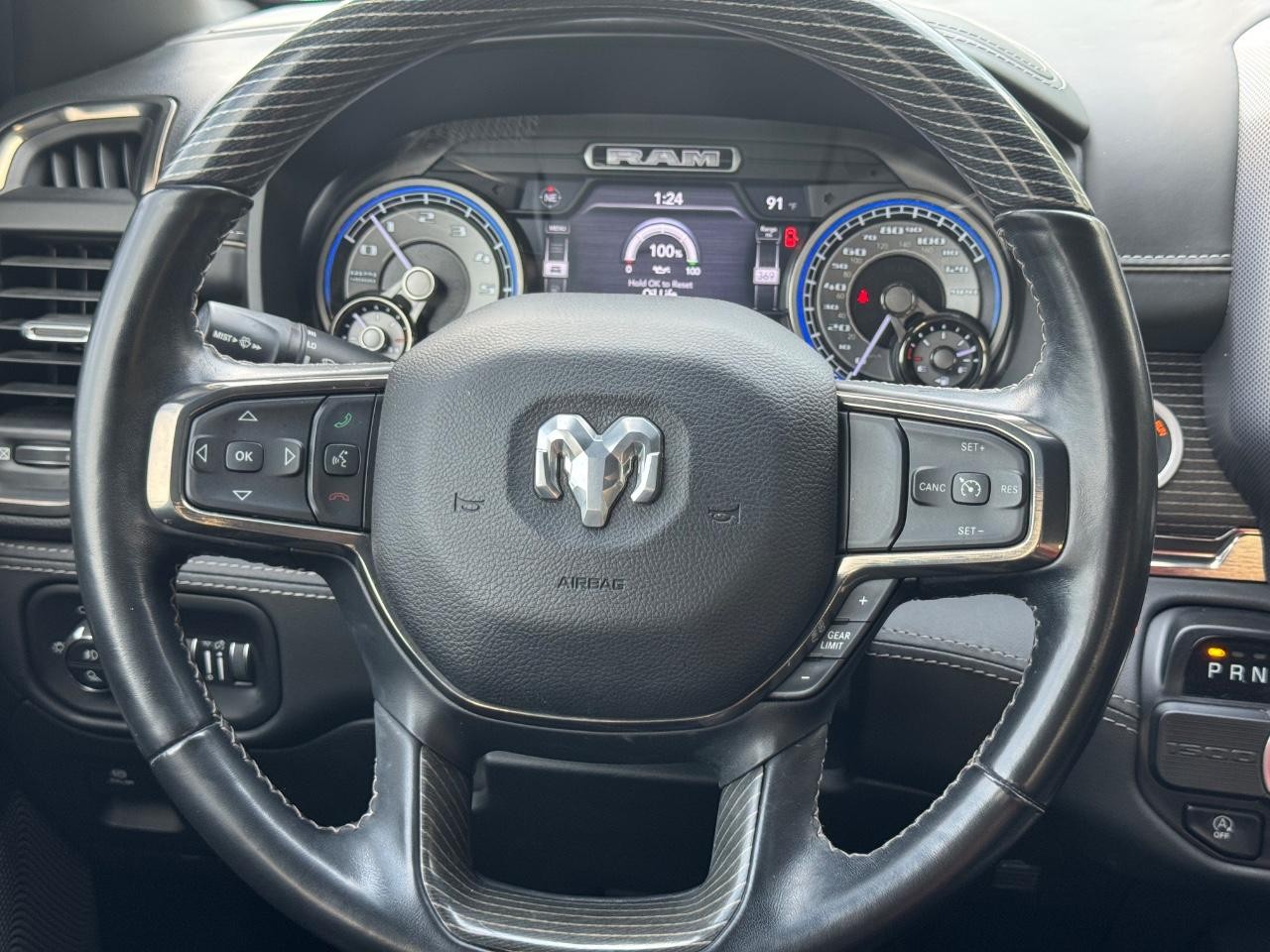 Ram 1500 Vehicle Full-screen Gallery Image 12