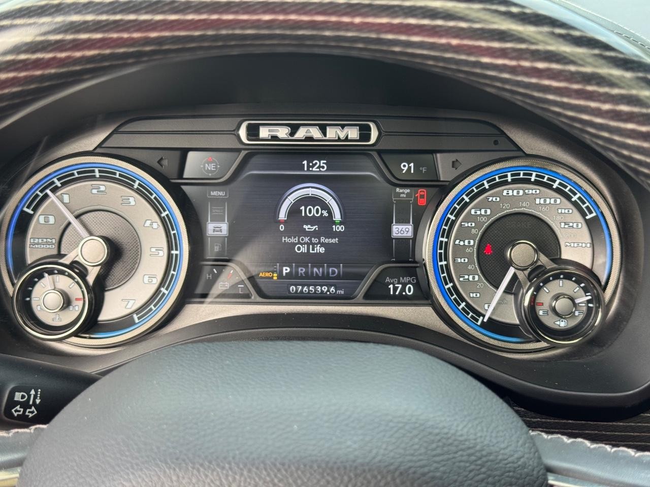 Ram 1500 Vehicle Full-screen Gallery Image 20