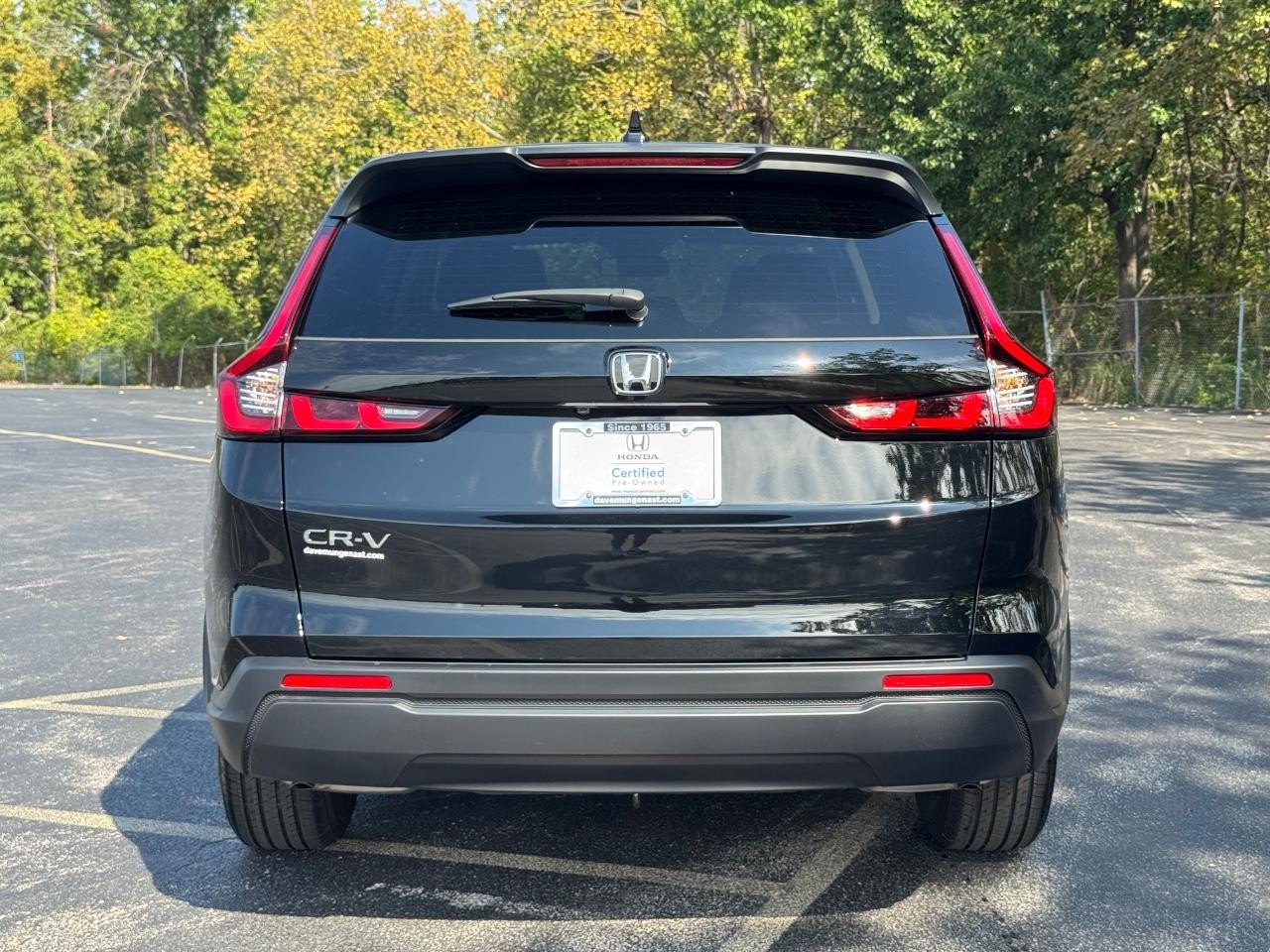 Honda CR-V Vehicle Full-screen Gallery Image 05