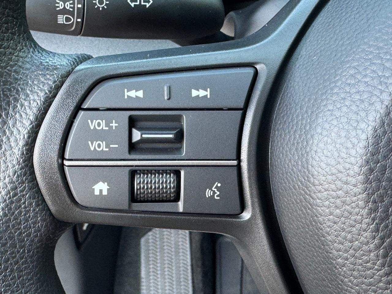 Honda CR-V Vehicle Full-screen Gallery Image 20