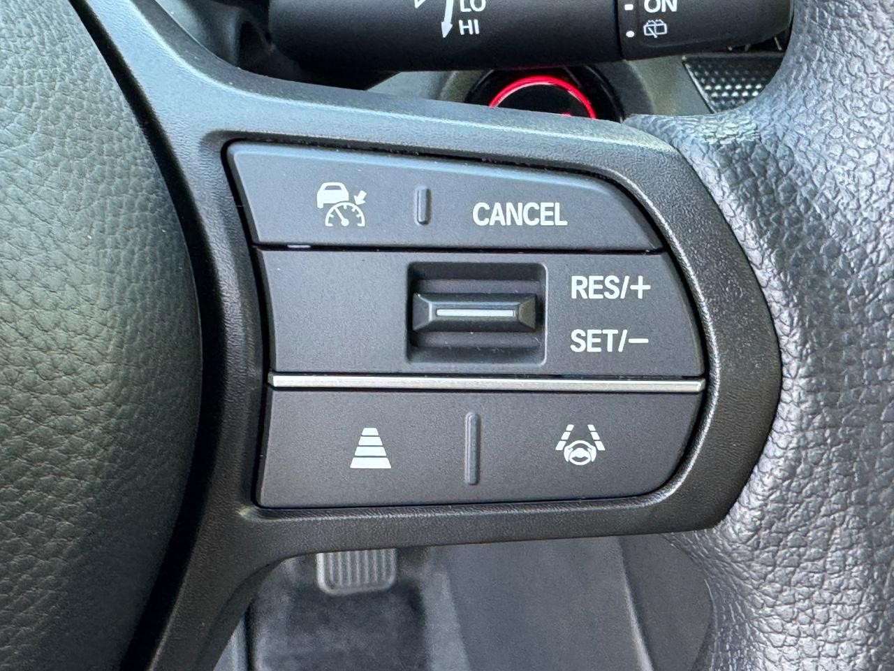 Honda CR-V Vehicle Full-screen Gallery Image 21