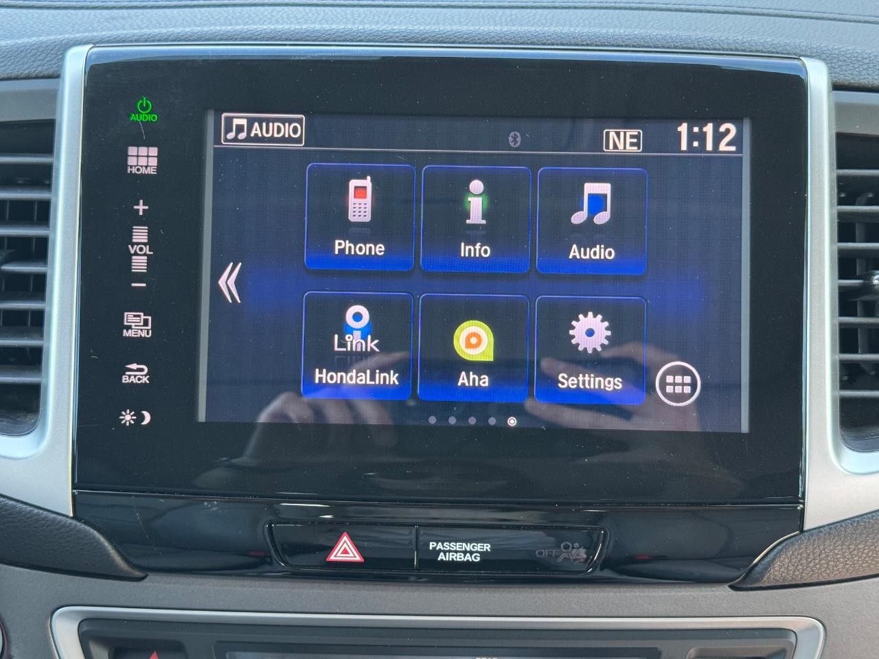 Honda Pilot Vehicle Full-screen Gallery Image 13