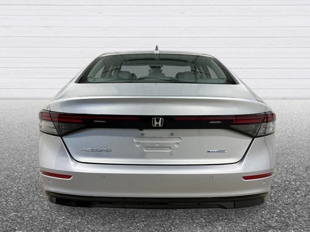 Honda Accord Hybrid Vehicle Full-screen Gallery Image 04