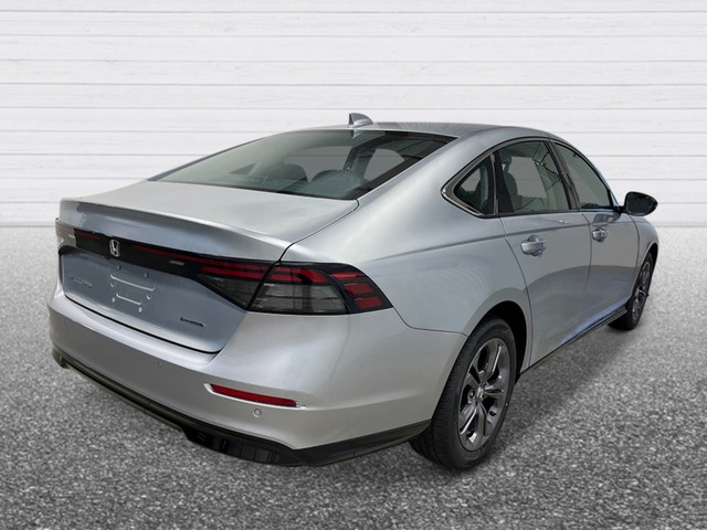 Honda Accord Hybrid Vehicle Full-screen Gallery Image 07
