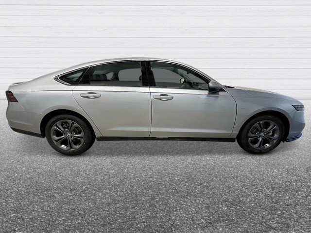 Honda Accord Hybrid Vehicle Full-screen Gallery Image 08