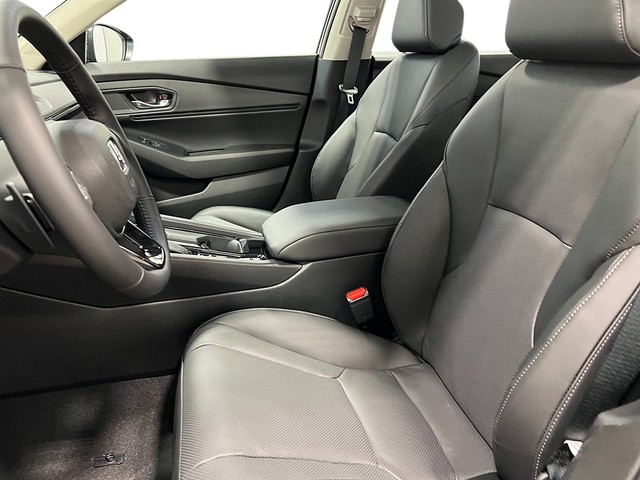 Honda Accord Hybrid Vehicle Full-screen Gallery Image 13