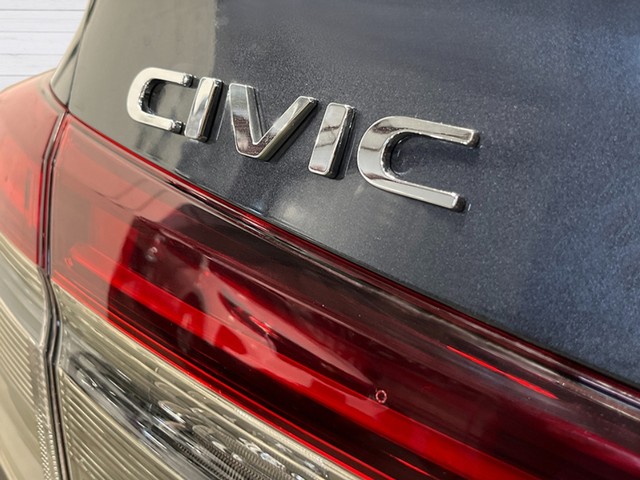 Honda Civic Sedan Hybrid Vehicle Full-screen Gallery Image 06