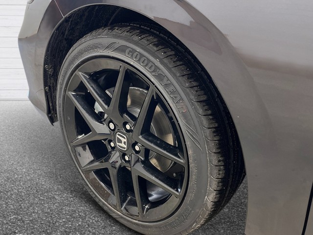 Honda Civic Sedan Hybrid Vehicle Full-screen Gallery Image 11