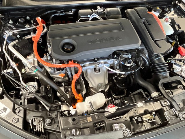 Honda Civic Sedan Hybrid Vehicle Full-screen Gallery Image 12