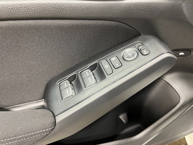 Honda Civic Sedan Hybrid Vehicle Full-screen Gallery Image 13