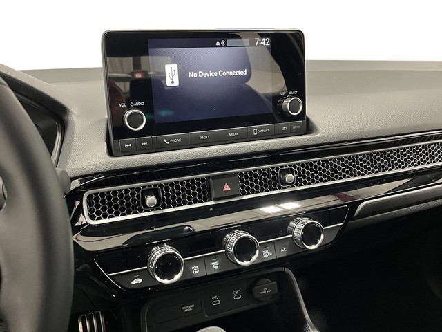 Honda Civic Sedan Hybrid Vehicle Full-screen Gallery Image 18