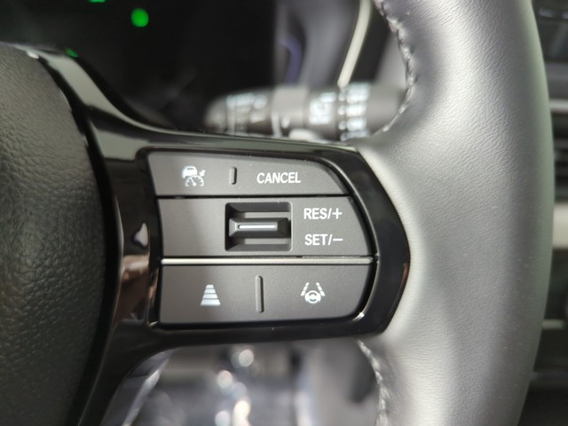 Honda Pilot Vehicle Full-screen Gallery Image 15