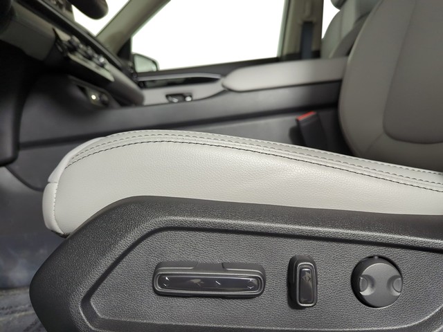 Honda Pilot Vehicle Full-screen Gallery Image 16