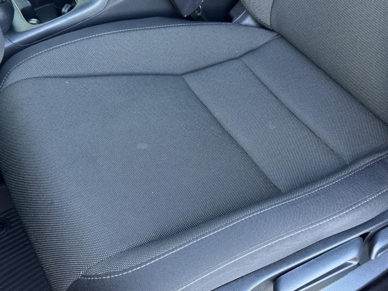 Honda CR-V Vehicle Full-screen Gallery Image 25