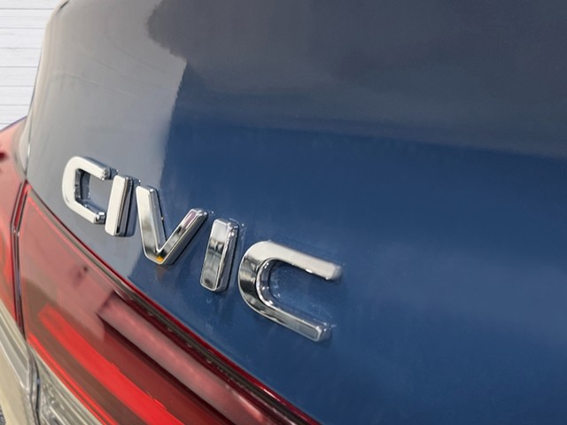 Honda Civic Sedan Vehicle Full-screen Gallery Image 05