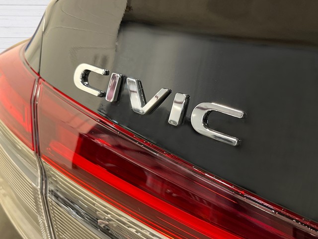 Honda Civic Sedan Hybrid Vehicle Full-screen Gallery Image 05