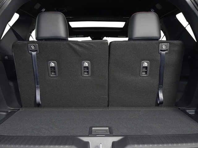 Honda Pilot Vehicle Full-screen Gallery Image 24