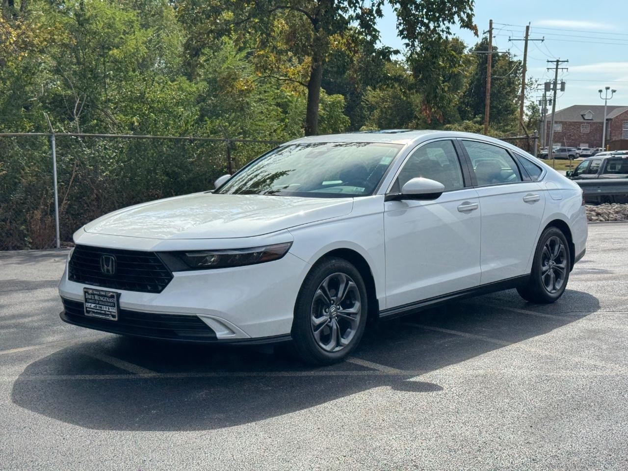 Honda Accord Sedan Vehicle Full-screen Gallery Image 08