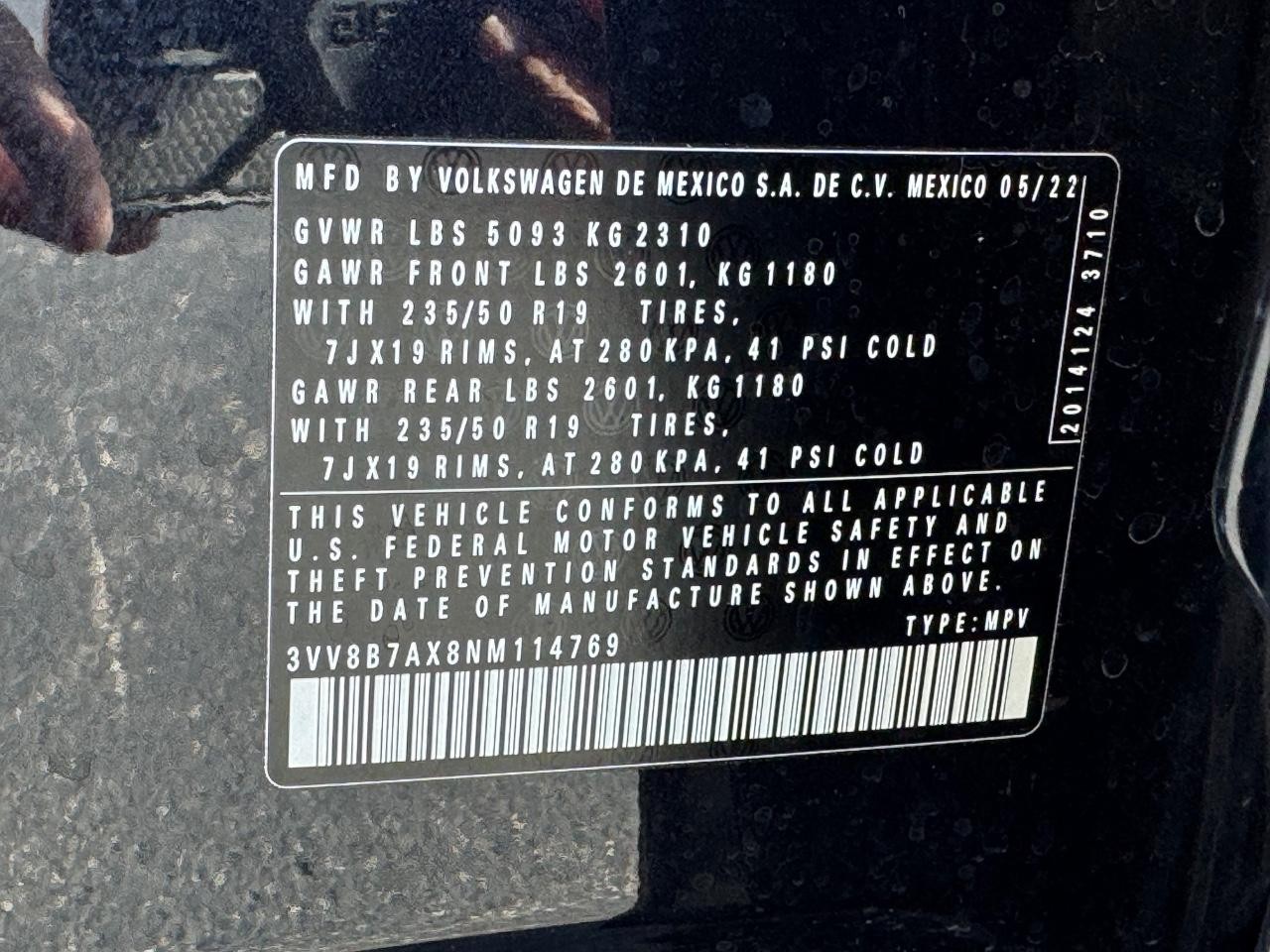 Volkswagen Tiguan Vehicle Full-screen Gallery Image 27