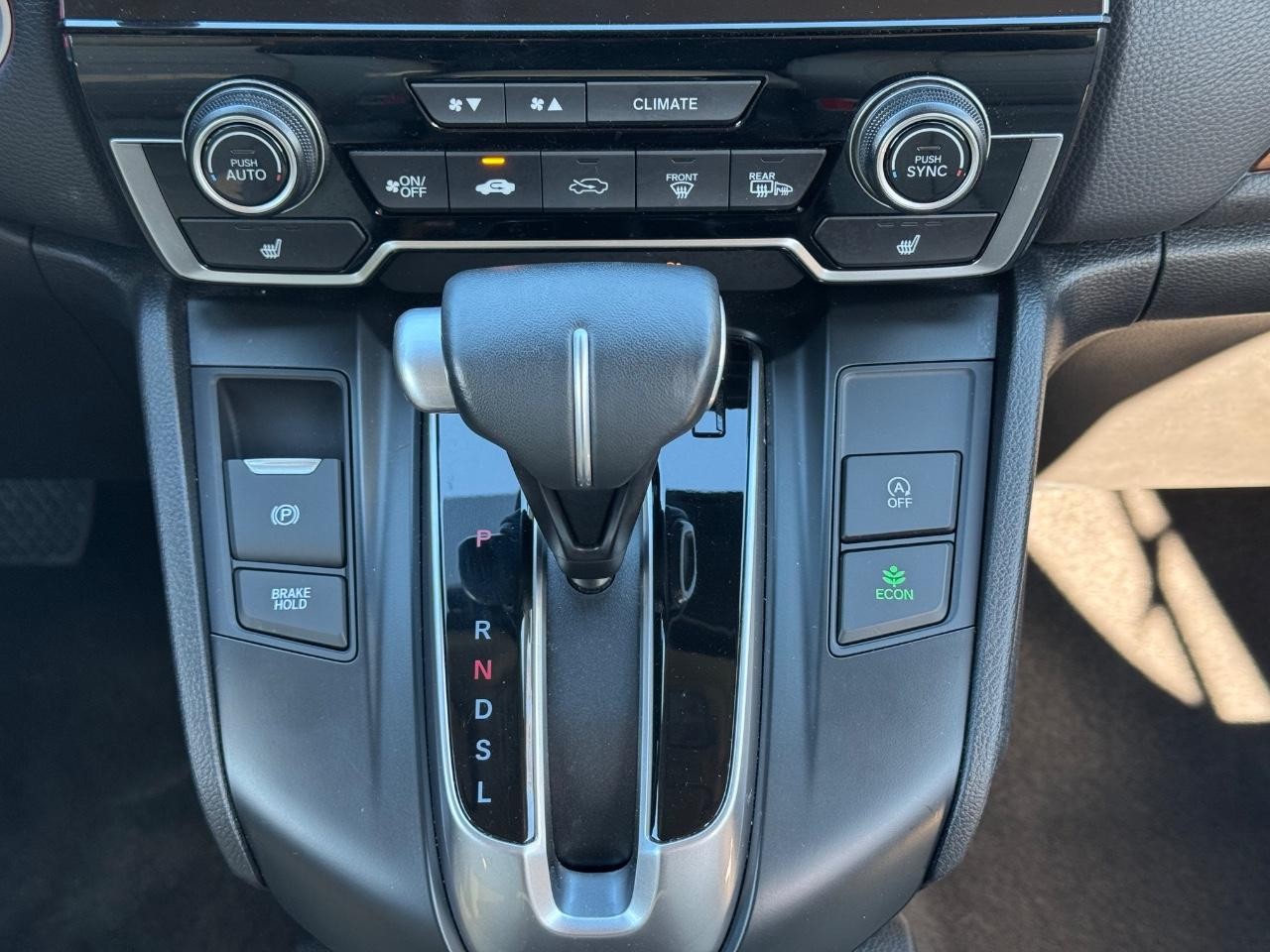 Honda CR-V Vehicle Full-screen Gallery Image 14