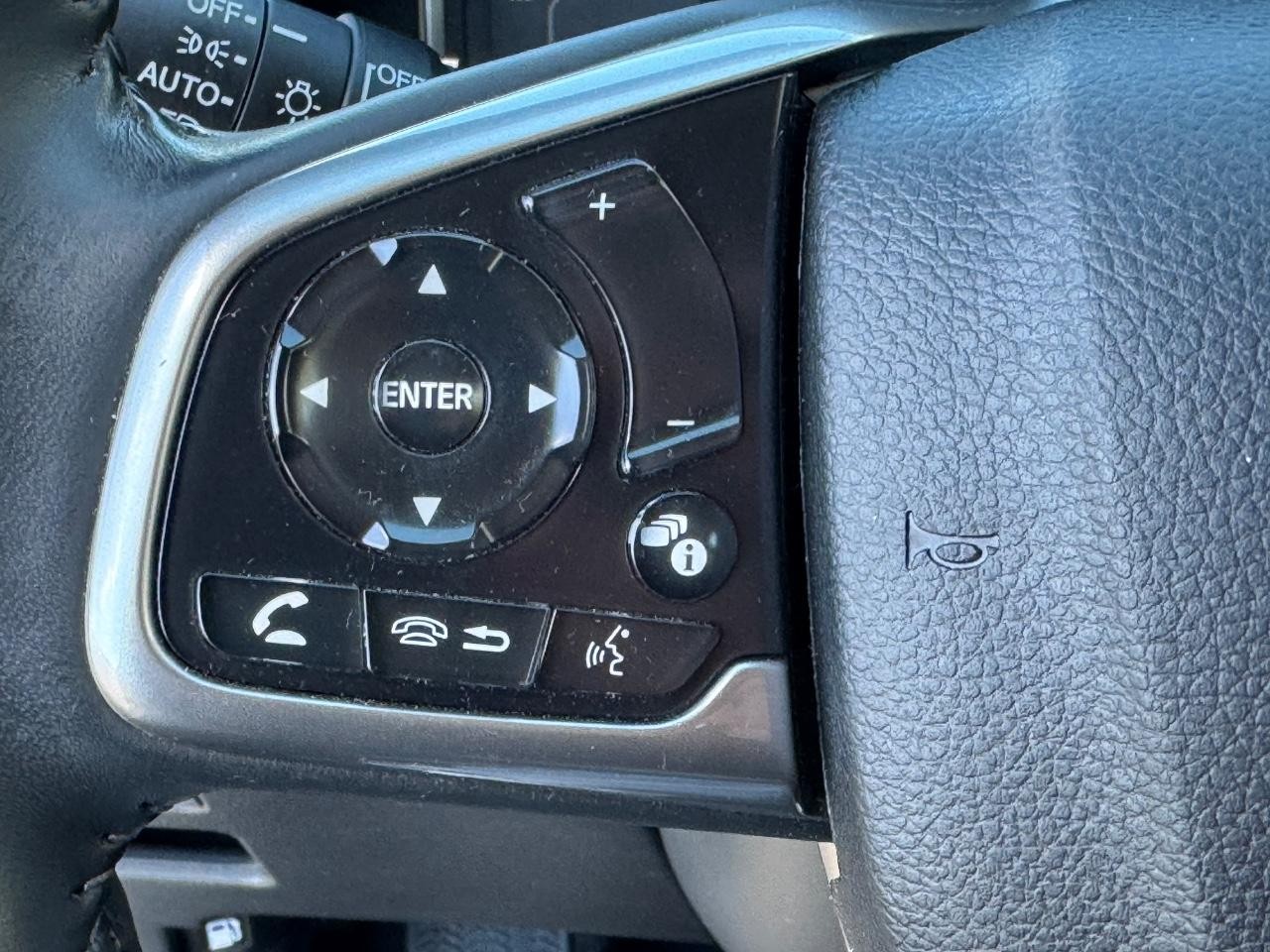 Honda CR-V Vehicle Full-screen Gallery Image 21