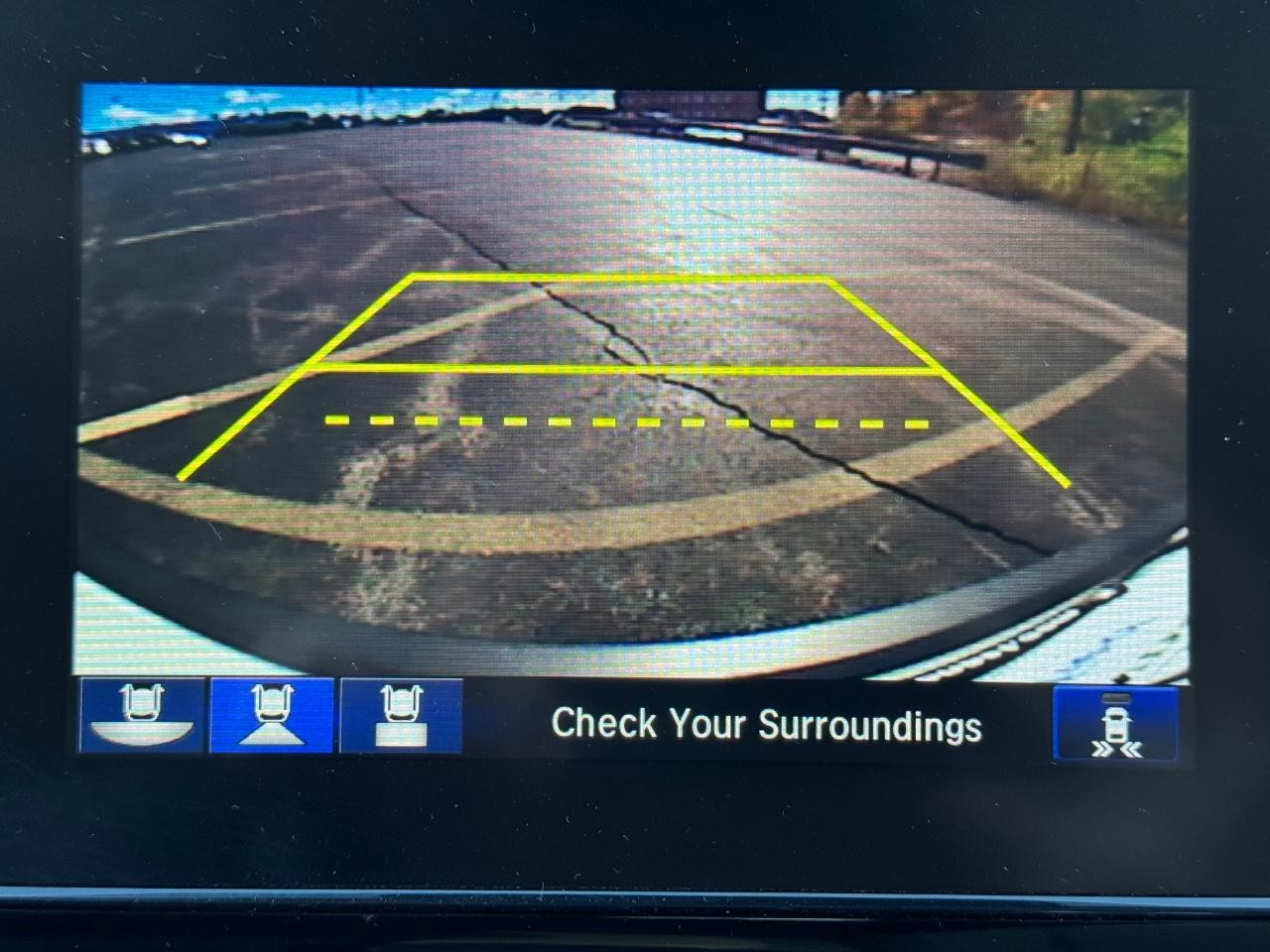 Honda CR-V Vehicle Full-screen Gallery Image 24