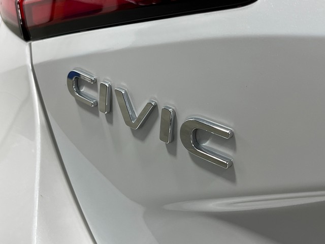 Honda Civic Hatchback Vehicle Full-screen Gallery Image 06