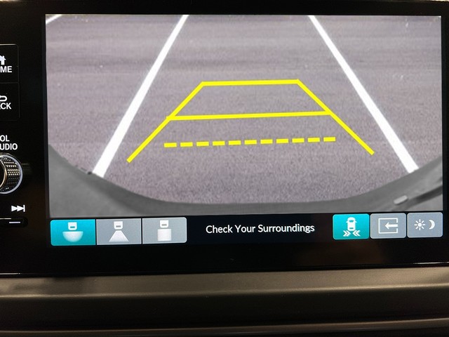 Honda Pilot Vehicle Full-screen Gallery Image 26