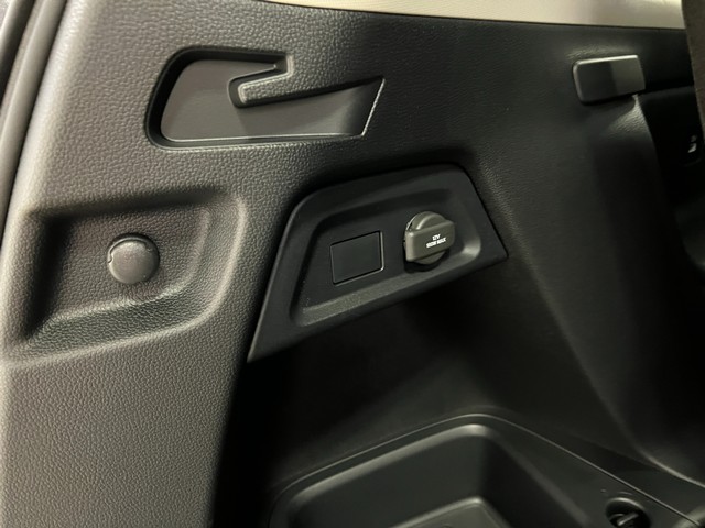 Honda Pilot Vehicle Full-screen Gallery Image 32